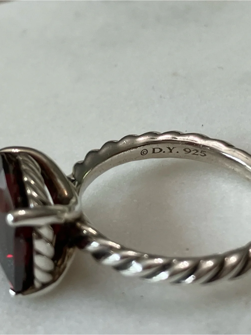 David Yurman Cable Ring with Garnet in sterling silver 925 size 7